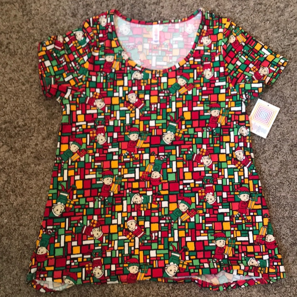 LulaRoe Classic T.